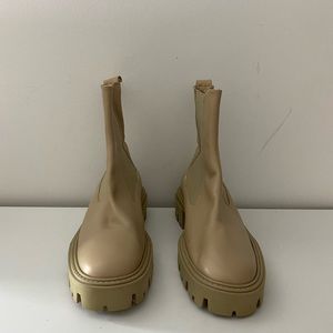 Zara beige rubber boots, size 38